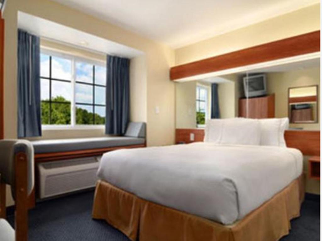 Microtel Inn & Suites Huntsville Pokój zdjęcie